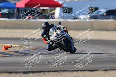 media/Dec-18-2022-SoCal Trackdays (Sun) [[8099a50955]]/Turn 2 (950am)/